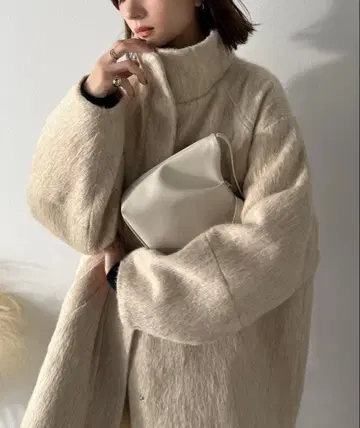 classicalelf 스탠드넥 미들 기장 코쿤 슬리브 코트