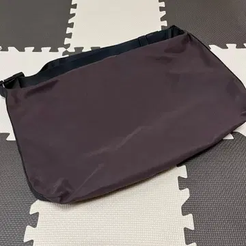 유니클로 메신저 백 덤 포함