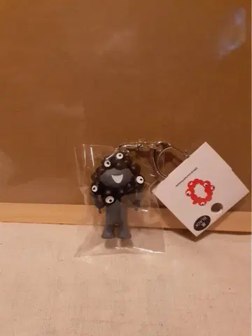 블랙 미야쿠미야쿠 PVC 키링 블랙