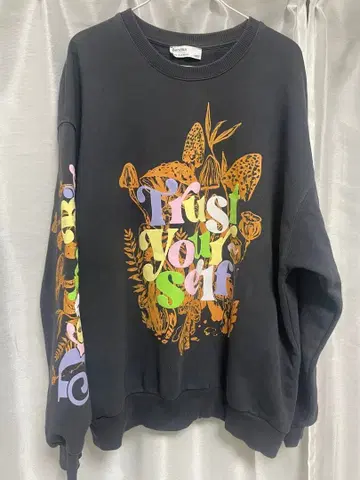 베르슈카 Bershka 맨투맨 오버 상의