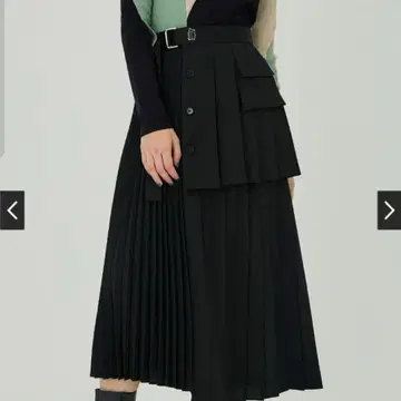 디포메이션 플리츠 스커트