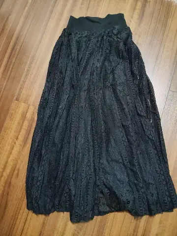 번데스트로즈 블랙 레이스 롱 스커트 38