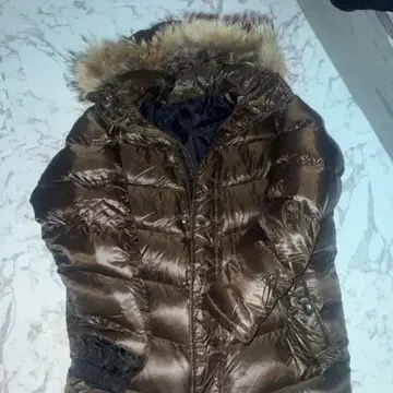 브라운 후드 부착 y2k 다운 시크 스타일