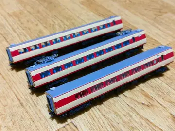 381계 100번대 쿠로시오 3량 증결