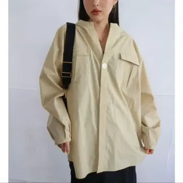 [ TRUNC ] 벨트 포함 셔츠 베이지