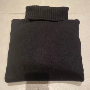 유나이티드 애로우즈 뷰티 앤 유스 하이넥 니트