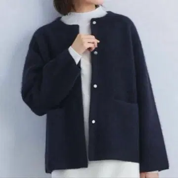 컨디션 최상 그린 라벨 릴랙싱 폭스 블렌드 노카라 가디건 네이비