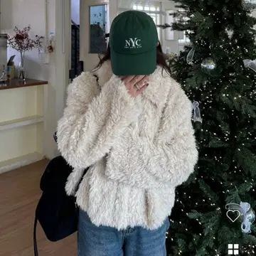 보아 세미 크롭 퍼 자켓