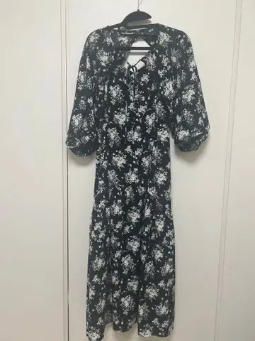 chico 꽃무늬 원피스 블랙