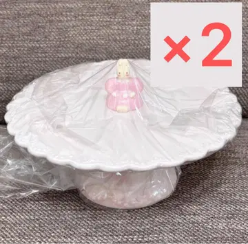 케이크 스탠드 마롱 크림의 패션쇼 마롱 크림 2점