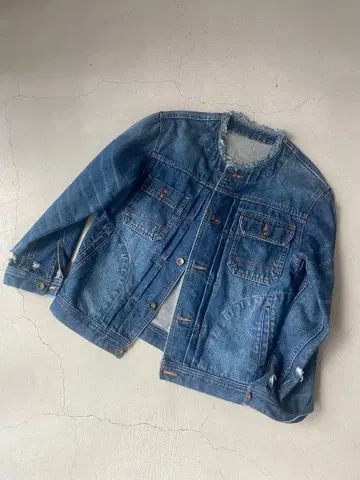 [ 미니멀리스트 최저가 ] 데미지 프린지 리메이크 데님 자켓