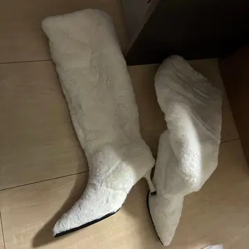 표기 40 25 상당 화이트 퍼 롱 부츠 하이힐