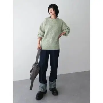 Petit Fleur 랜덤 절개 니트