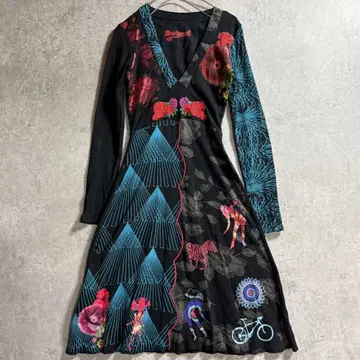 DESIGUAL 데시구알 올 패턴 V넥 원피스 POXIA 정가 16194