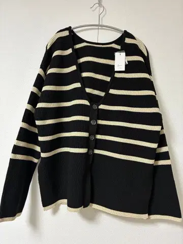 Lumier 스트라이프 디자인 가디건