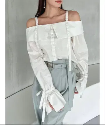 dazzlin 캔디 슬리브 오프숄더 셔츠 블라우스