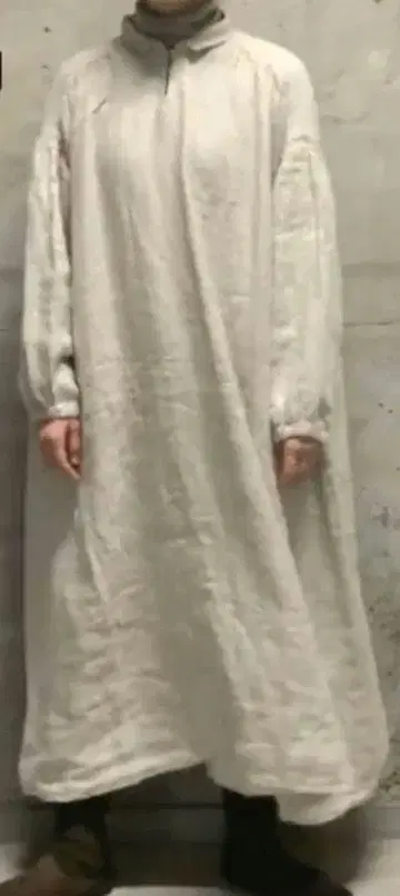 택 포함 츠하루 바이 사만사 모스모스 스키퍼 린넨 원피스 베이지