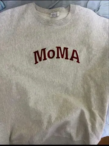 champion MoMA 챔피온 맨투맨 모마 빨간 글씨 XL