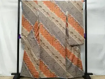 기모노 럭셔리 후리소데 잎사귀 소나무 꽃 문양 금채 순수 실크 일품