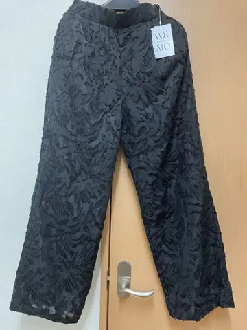 ANDREA & Co. 팬츠 블랙