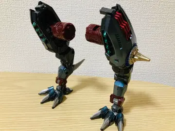 다이아클론: 와루다로아즈<자그와>/앞다리 부품