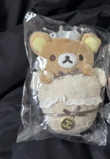 리락쿠마 x Maison de FLEUR 콜라보 백참