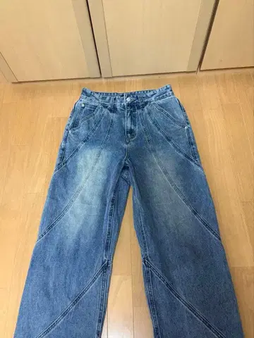 SATIIIZ(사티즈) Doiff 트위스티드 데님 팬츠