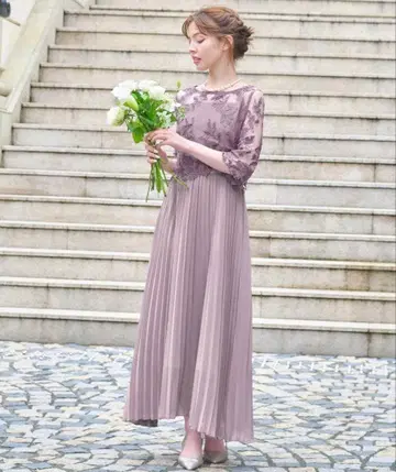 라벤더 레이스 플리츠 롱 드레스