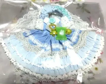 코이마리도 아마무스, 오비츠11 사이즈 블루 드레스 세트