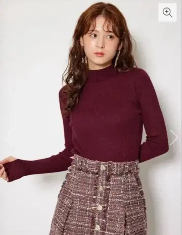 버건디 긴팔 스웨터와 체크 무늬 팬츠 세트 S 사이즈