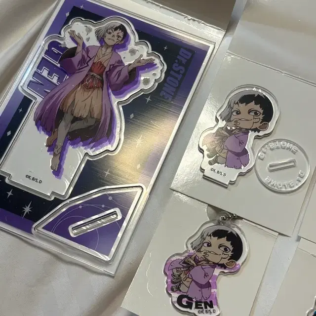 닥터스톤 랜덤 아크릴 스탠드 키링 겐우쿄크롬스이카코하쿠류스이