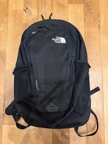 THE NORTH FACE VAULT 블랙 백팩