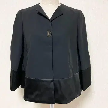 페라가모 간치니 호단 숏 자켓 블랙 42 새상품급