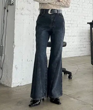 PAGEBOY 슬림 레그 플레어 데님