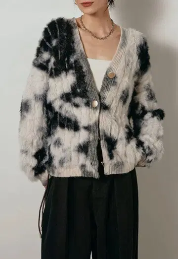 esica 타이다이 패턴 샤기 니트 가디건 베이지 미사용 새상품