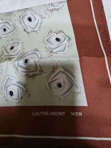LAUTREAMONT MEN 대형 스카프 중고품