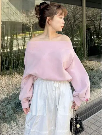 SNIDEL 원 숄더 로고 맨투맨 핑크