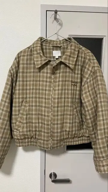 체크 무늬 크롭 자켓 L 사이즈