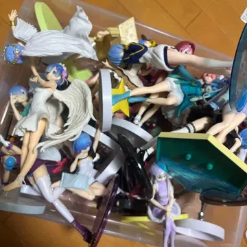 리제로 Re: 제로부터 시작하는 이세계 생활 피규어 묶음 판매