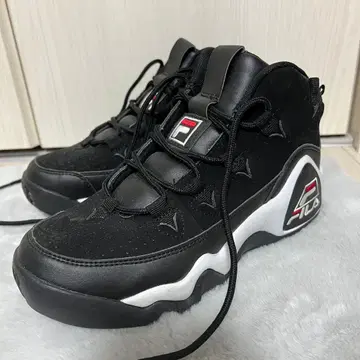 FILA 블랙 하이컷 스니커즈 23cm