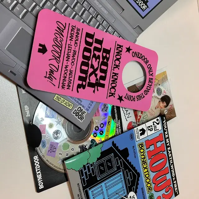 보이넥스트도어 HOW? 앨범