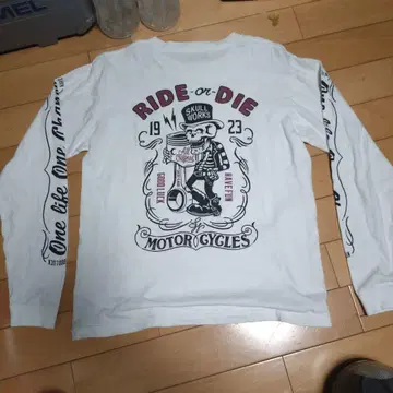 스컬웍스 긴팔 티셔츠 M 바이카 양면 프린트