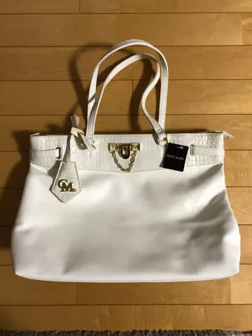 화이트 악어 무늬 토트백