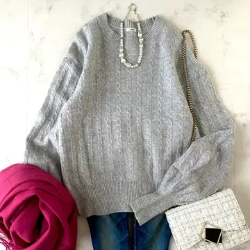 새상품급 이에나 볼륨 소매 케이블 니트 크루넥 성숙/러블리