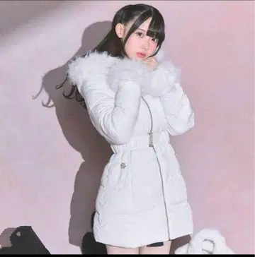 미셸 마카롱 허리 벨트 페이크 다운 화이트 XS