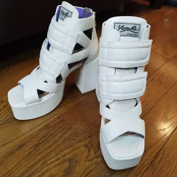 YOSUKE 부츠 샌들 화이트 외출 미사용품