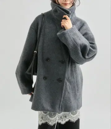 mystic 울 혼방 샤기 미들 코트