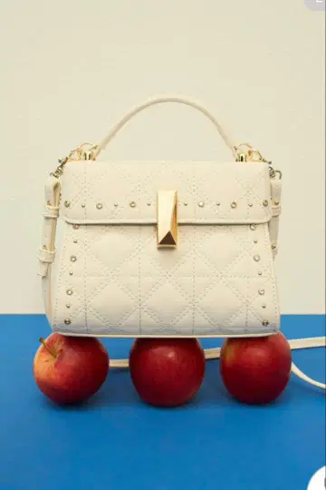 퀼팅 비쥬 스터드 미니백 아이보리