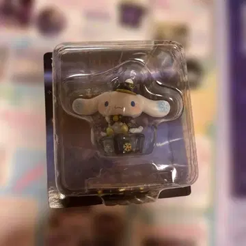 산리오 캐릭터즈 Happy 복권 시나모롤 피규어