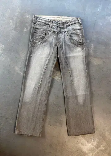 닐 바렛 2000s 워시 가공 입체 재단 데님 팬츠 50